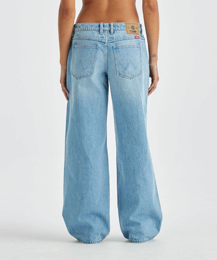 Wrangler Low Farrah Groove Blue Jean