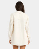 Person wearing a cream-colored blazer on a white background Billabong Wanderer LS Woven Top - Salt Crystal