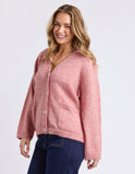 Woman wearing a pink cardigan on a white background Foxwood Emarie Cardi - Woodrose