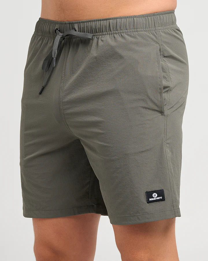 The Mad Hueys Freestyle 18" Swim Volley Short - Charcoal