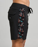 The Mad Hueys She'll Be Right 18" Boardshort - Vintage Black
