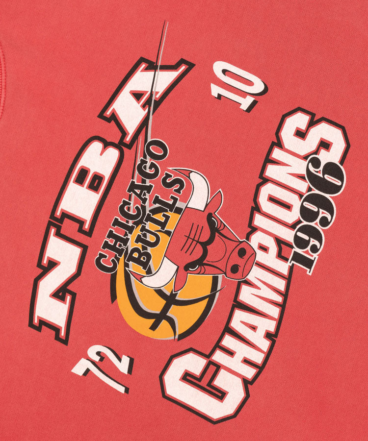 Mitchell & Ness Bulls 1996 Champions Crew - Faded Red